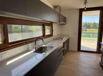 Casa · 252m² · 7 Ambientes · 1 Cochera · Casa en Venta en Laguna Grande, Villanueva, Tigre