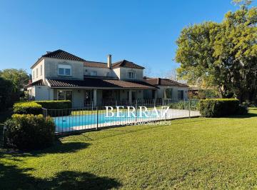 Casa · 430m² · 11 Ambientes · 6 Cocheras · Casa Venta 6 Dorm. Ayres de Pilar Lote de 1826 m² Pilar