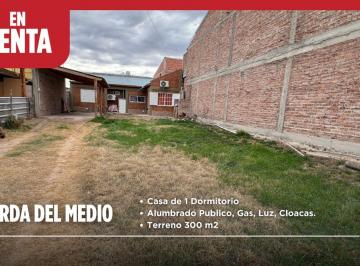 Casa · 59m² · 2 Ambientes · 1 Cochera · En Venta Casa en Barda del Medio