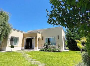 Casa de 3 ambientes, San Vicente · Casa en Venta Barrio Santa Rita Canning