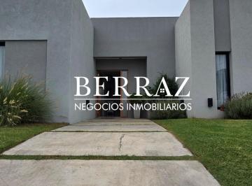 Casa · 153m² · 5 Ambientes · 2 Cocheras · Casa Venta 3 Dorm. Barrio Santa Elisa Lote de 555 m² Pilar del Este, Zona Norte