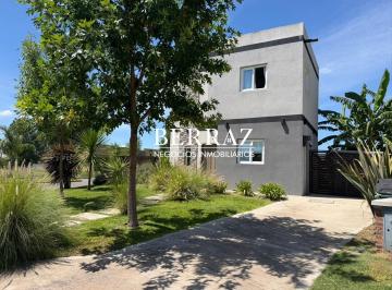 Casa · 103m² · 4 Ambientes · 2 Cocheras · Casa Venta 2 Dorm. Barrio Santa Lucia Lote de 610 m² Pilar del Este, Zona Norte