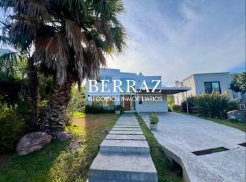 Casa · 325m² · 5 Ambientes · 2 Cocheras · Casa Venta 5 Dorm. Barrio Ayres del Pilar Lote de 803 m² Pilar