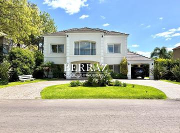Casa · 254m² · 5 Ambientes · 5 Cocheras · Casa Venta 4 Dorm. La Lomada Lote de 850 m² Pilar Zona Norte