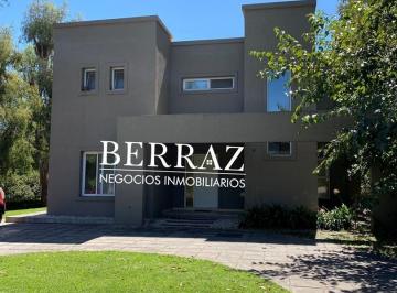 Casa · 200m² · 5 Ambientes · 2 Cocheras · Casa Venta 4 Dorm. Barrio Los Potrillos Lote de 680 m² Fátima, Pilar