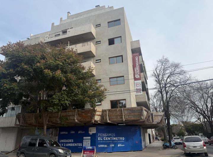 Semipiso de 3 Ambientes Al Frente con Balcón Aterrazado | Villa Devoton