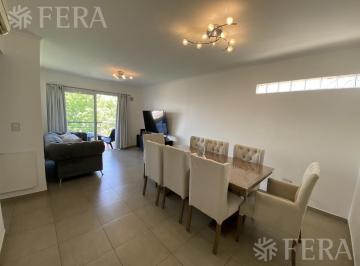 Departamento · 64m² · 3 Ambientes · 1 Cochera · Venta de Departamento 3 Ambientes con Cochera en Quilmes Centro