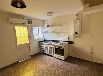 PH de 3 ambientes, Morón · Casa PH de 3 Ambiientes Al Frente en Alquiler en Haedo Centro Sur. Sin Expensas