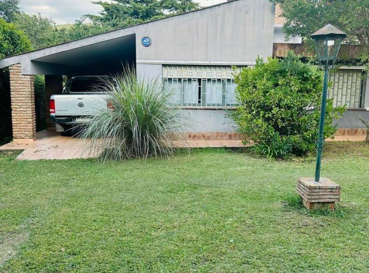 Casa · 94m² · 3 Ambientes · 1 Cochera