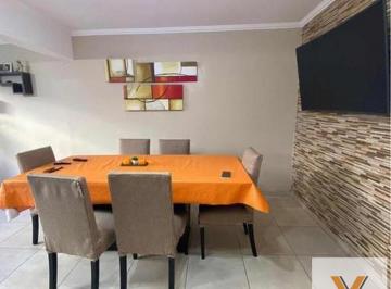 PH · 85m² · 3 Ambientes · PH en Venta - 2 Dorm. 2 Baños - 85 m² - Morón