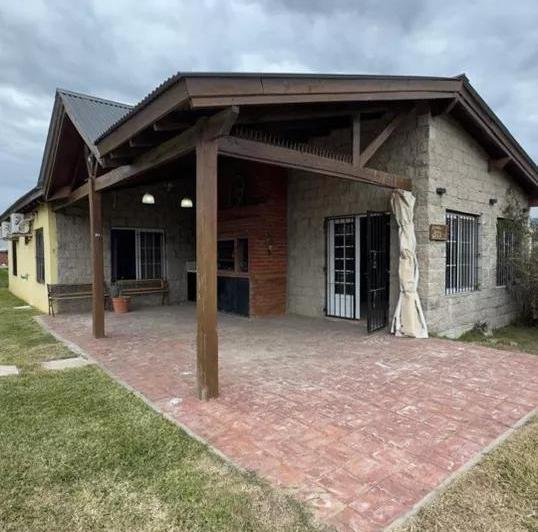 Casa · 107m² · 4 Ambientes · 1 Cochera