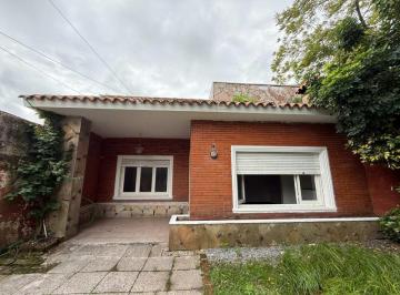 Casa · 77m² · 3 Ambientes · Venta de Casa de 2 Dorm. Aires Puros