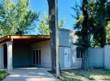 Casa · 65m² · 3 Ambientes · 2 Cocheras · Casa en Venta - 2 Dorm. 1 Baño - Cochera - 200 m² - General Belgrano