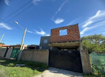 Casa · 100m² · 2 Dormitorios · 1 Cochera · Casa de 2 Dorm. en Venta La Plata