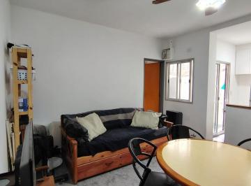 Departamento · 33m² · 2 Ambientes · Venta Departamento 2 Amb con Patio Monte Castro
