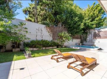 Departamento de 1 ambiente, San Isidro · Monoambiente en Alquiler con Cochera y Full Amenities