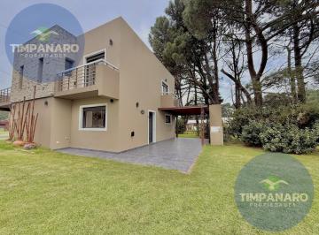 Casa · 80m² · 3 Ambientes · 1 Cochera · Casa Alquiler 24 Meses en La Caleta