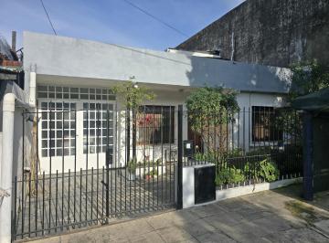 1 · Venta Casa Multifamiliar en Villa Adelina