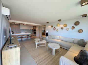 Casa · 160m² · 5 Ambientes · 2 Cocheras · Sense 204