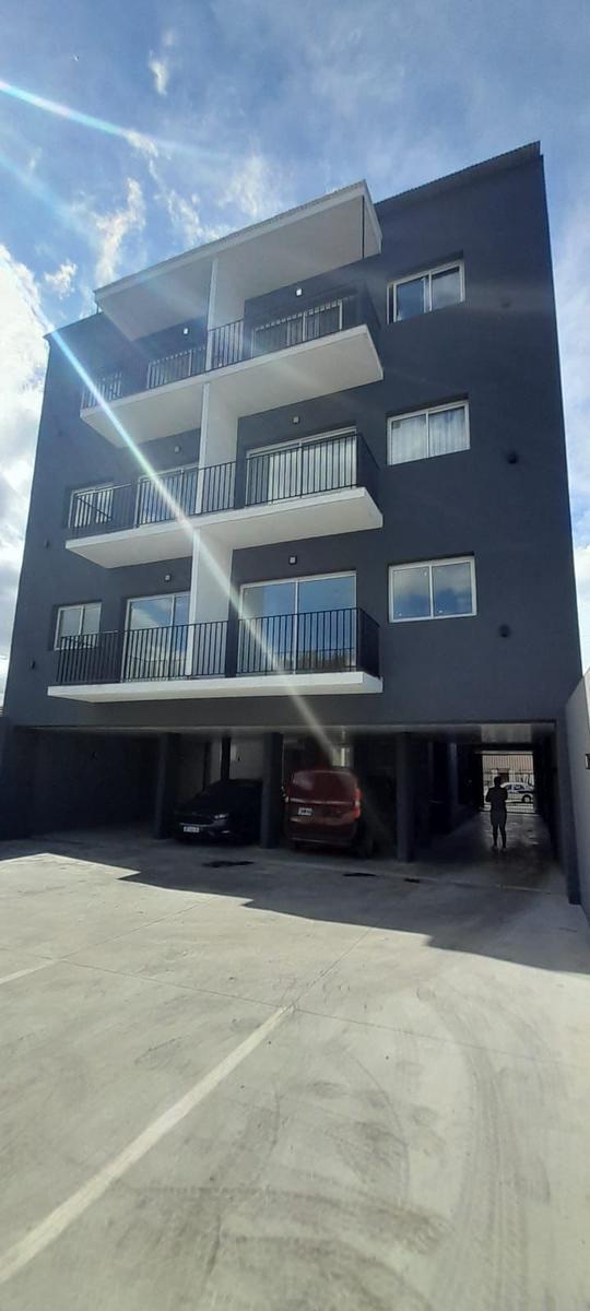 Departamento en venta 2 amb, 49m² en Villa Primera con cochera