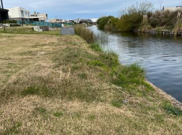 Terreno · 997m² · Lote en Barrio Marinas Al Agua en Puertos del Lago