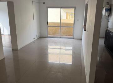 Departamento de 3 ambientes, Esteban Echeverría · Alquiler 3 Ambiente con Cochera Cerca Estación Monte Grande