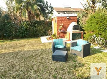 Casa · 190m² · 6 Ambientes · Casa en Venta - 5 Dorm. 3 Baños - Canning