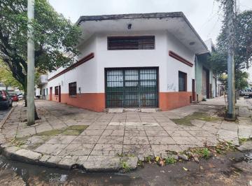 Casa · 160m² · 4 Ambientes · 1 Cochera · Venta Casa C/local - 4 Ambientes en San Martin