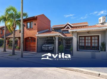 VLA-VLA-2339_2 · Venta Casa 5 Ambientes Barrio Puertas del Sol Ciudad Evita Piscina Quincho