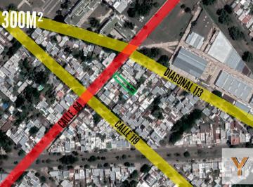 Casa · 165m² · Casa en Venta - 6 Ambientes - 300 m² - La Plata