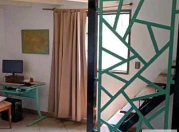 Casa · 180m² · 6 Ambientes · Casa en Venta - 5 Dorm. 3 Baños - Gerlí