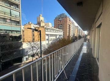 Foto · Soberbio Piso en Emblemática Torre Colon