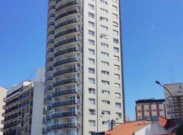 Departamento · 130m² · 4 Ambientes · 1 Cochera · Departamento en Alquiler en La Perla