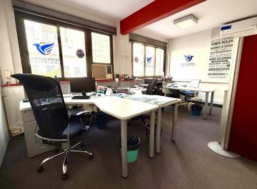 Oficina comercial · 64m² · 1 Ambiente · Comoda y Funcional Oficina Monoambiente Divisible en Venta en Monserrat, Capital Federal