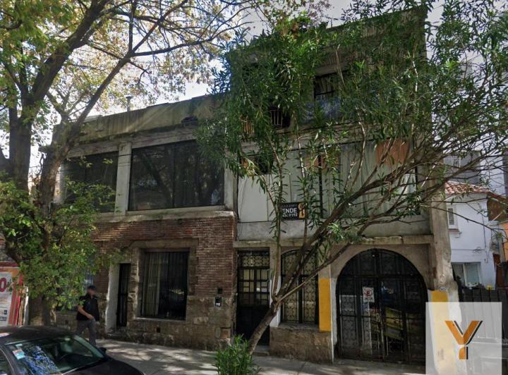 Casa · 165m² · 11 Ambientes · 2 Cocheras
