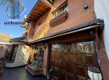 PH · 115m² · 4 Ambientes · 1 Cochera · Venta Tipo Casa 4 Amb. C/fondo - Quincho - Piscina - Villa Luzuriaga