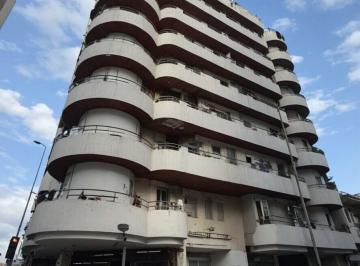 Departamento · 47m² · 3 Ambientes · Departamento 2 Dorm. con Balcón en Alquiler - Centro