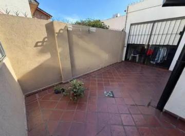 Casa · 130m² · 5 Ambientes · 1 Cochera · Casa en San Martin