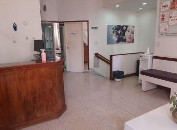 Local comercial · 135m² · Venta Local Comercial en Excelente Ubicacion