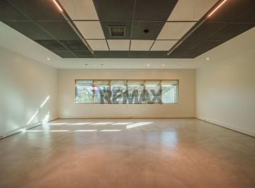 Oficina comercial · 84m² · 1 Cochera · Venta Oficina Edificio Bureau Pilar con Cochera
