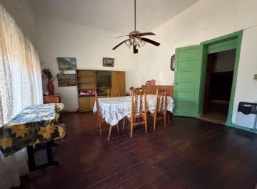 Casa · 270m² · 4 Ambientes · 4 Cocheras · Venta Casa Multifamiliar en Sarandi Lote 8.66x44.9