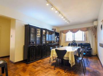 Departamento · 76m² · 3 Ambientes · Venta Departamento 3 Ambientes Dependencia Flores