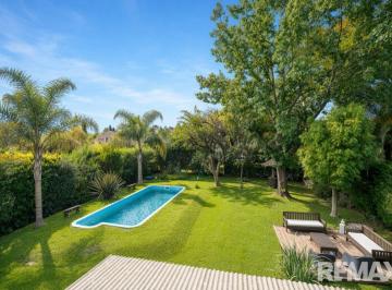 Casa · 209m² · 5 Ambientes · 1 Cochera · Venta Casa 5 Amb. Club de Campo Pueyrredon Pilar