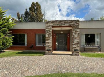 Casa · 180m² · 4 Ambientes · 2 Cocheras · Venta Casa B. La Codorniz, 4 Amb. Pileta, Cardales