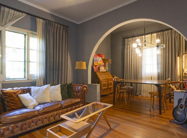 Casa · 168m² · 5 Ambientes · 2 Cocheras