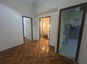 Departamento · 48m² · 3 Ambientes · Venta Depto 3 Amb. con Patio Techado