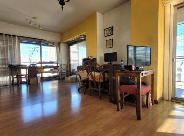 Departamento · 81m² · 3 Ambientes · Semipiso 3 Ambientes con Dependencia en Colegiales