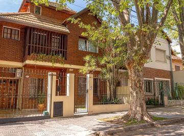 Casa · 249m² · 4 Ambientes · 3 Cocheras · Casa de Categoria Venta Florida Vicente Lopez