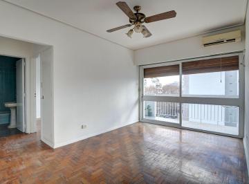 Departamento · 41m² · 2 Ambientes · Venta 2 Amb Caballito Piso Alto Balcon Corrido