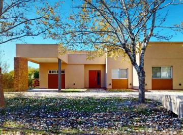 Casa · 128m² · 4 Ambientes · Casa en Venta Haras del Sur I 3 Dorm. y Pileta
